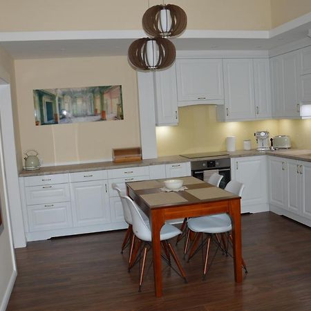 M2-Apartment Szombathely Eksteriør bilde